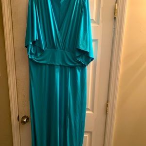Fashion to Figure maxi dress with split on front left side. Floor length 22/24.
